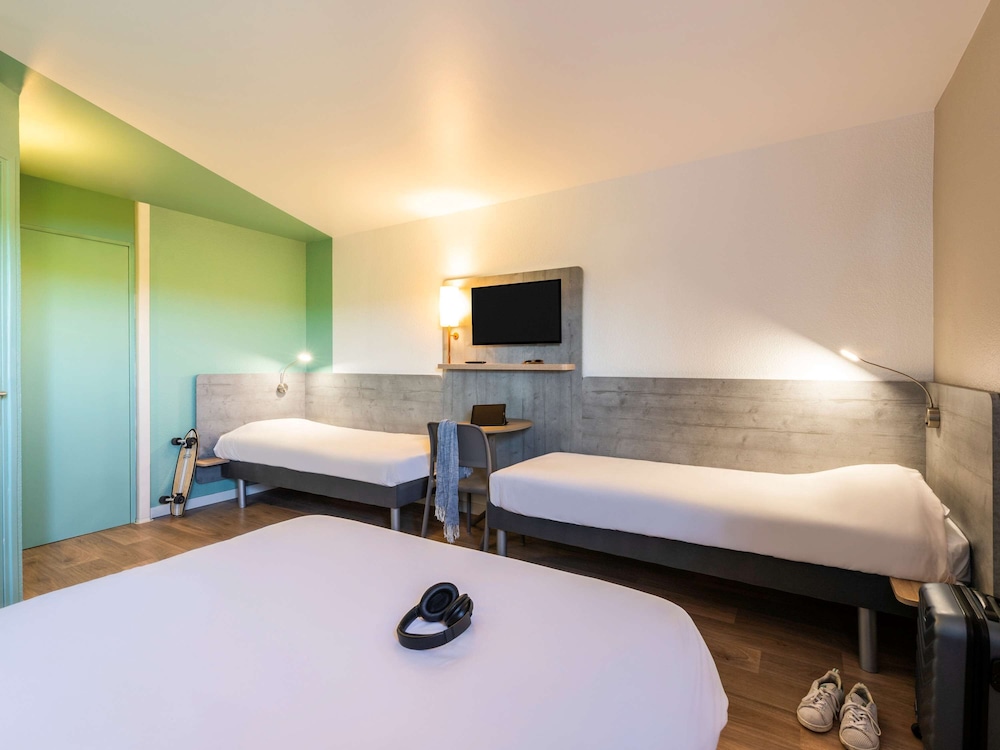 Triple Room, Multiple Beds photo 2