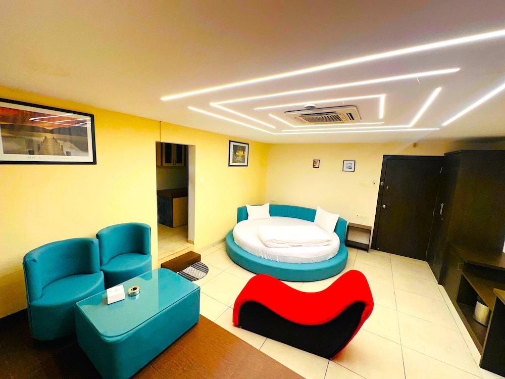 Super Deluxe Room - Photo 5