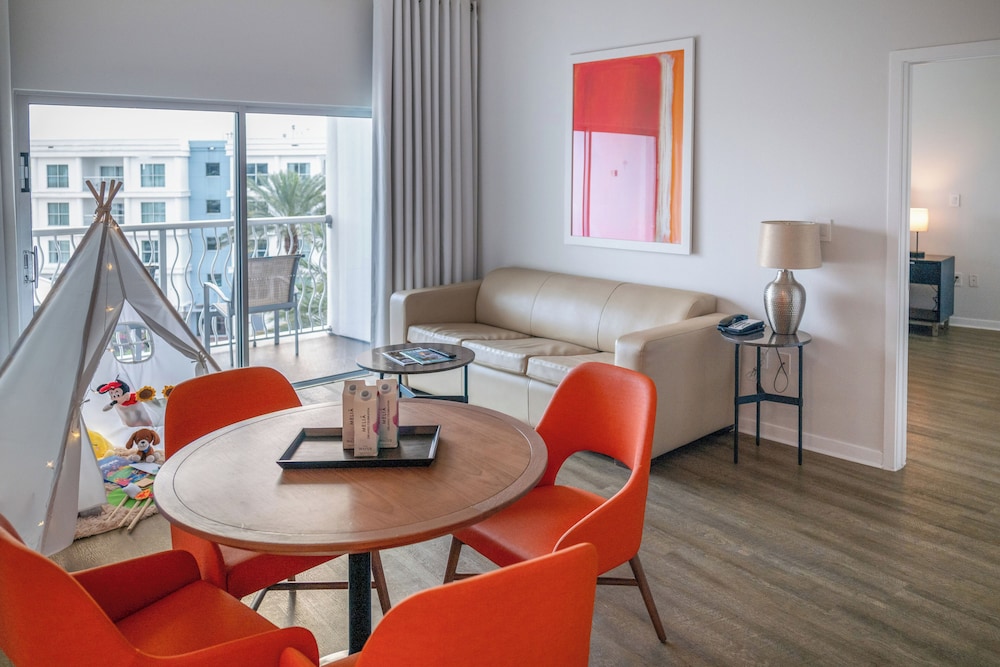 The Level Family Suite - Photo 1