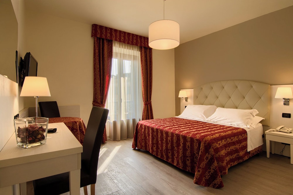 Comfort Double Room, City View photo 2