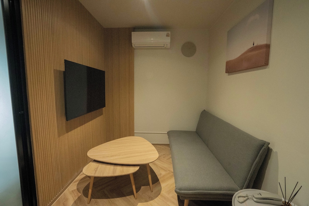 Premier Room