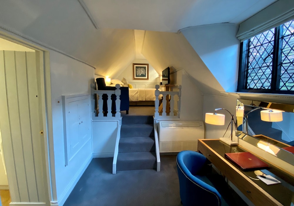 Single Room - Photo 1