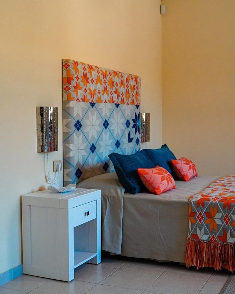 Double or Twin Room - Photo 4
