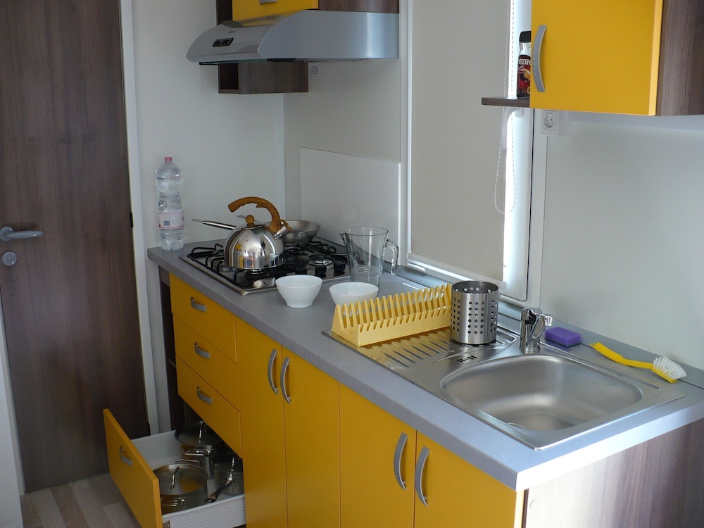 Family Mobile Home photo 2