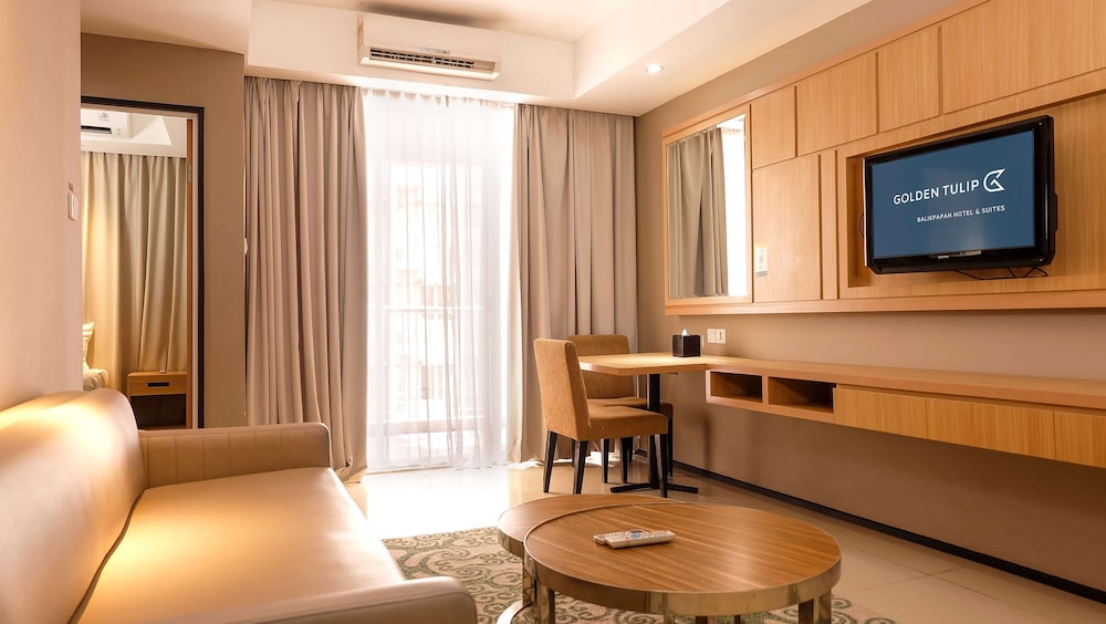 Junior Suite, Multiple Beds - Photo 7