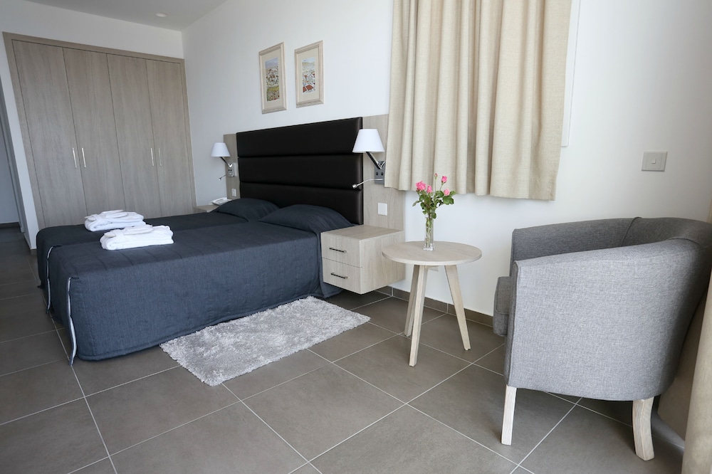 Superior Room, Garden View - Photo 1