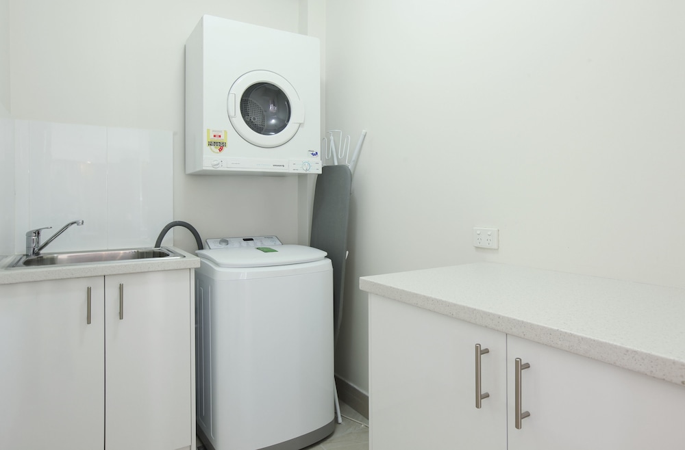 Two Bedroom Apartment thumbnail 6