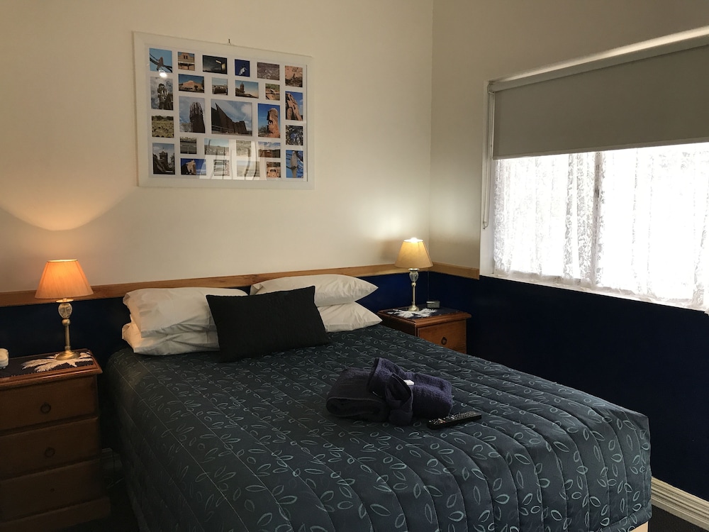 Queen Spa Room photo 1