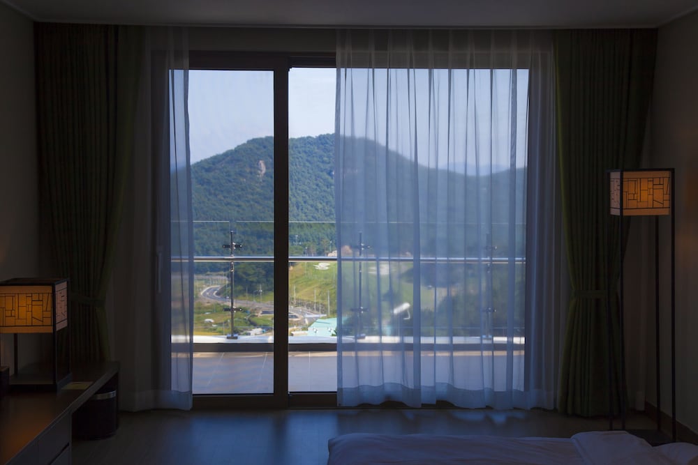 Deluxe Triple Room photo 3