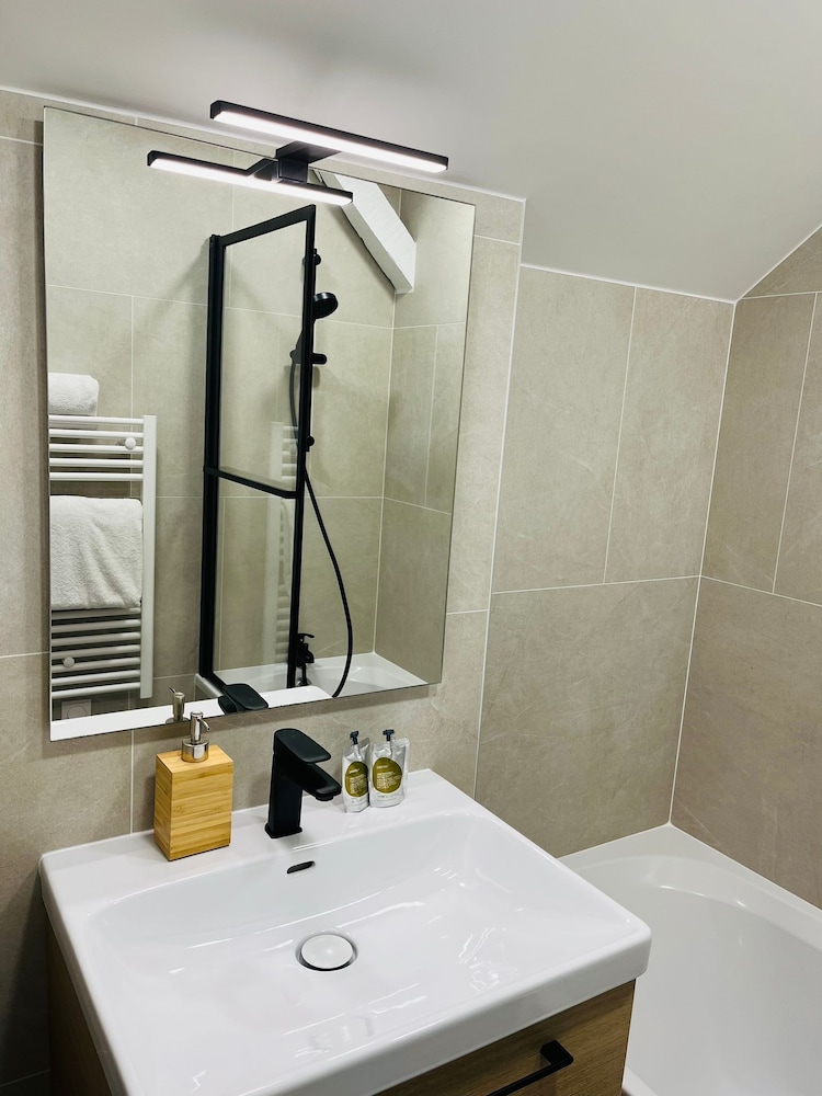 Standard Duplex, Private Bathroom (Duplex 10) photo 3