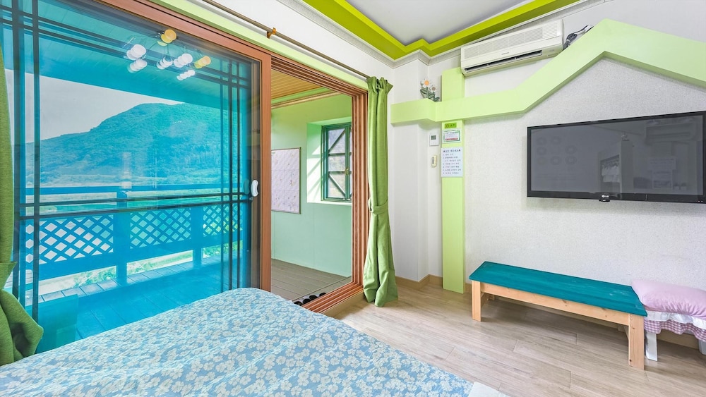Basic Room, 1 Bedroom (Cheongchunuiyeosin hebe(2cheung)) photo 2