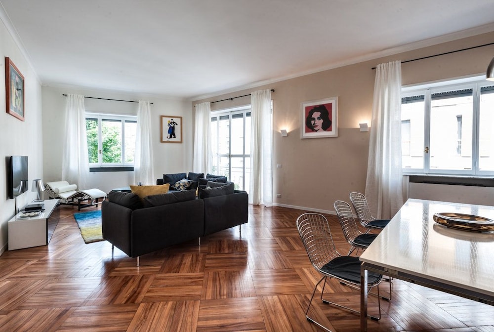 Apartment, 3 Bedrooms, 2 Bathrooms