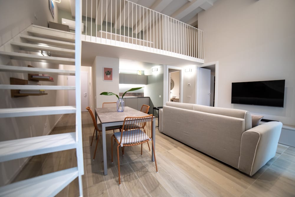 Deluxe Duplex, Terrace - Photo 6