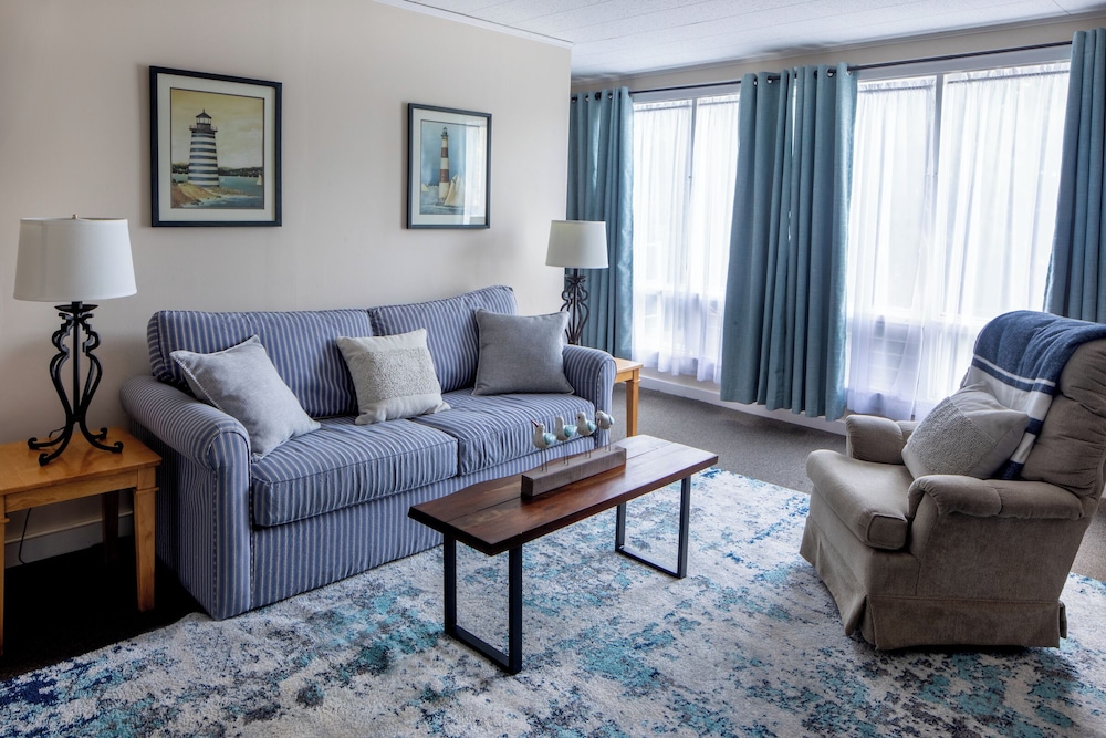 Martha's Vineyard Suite