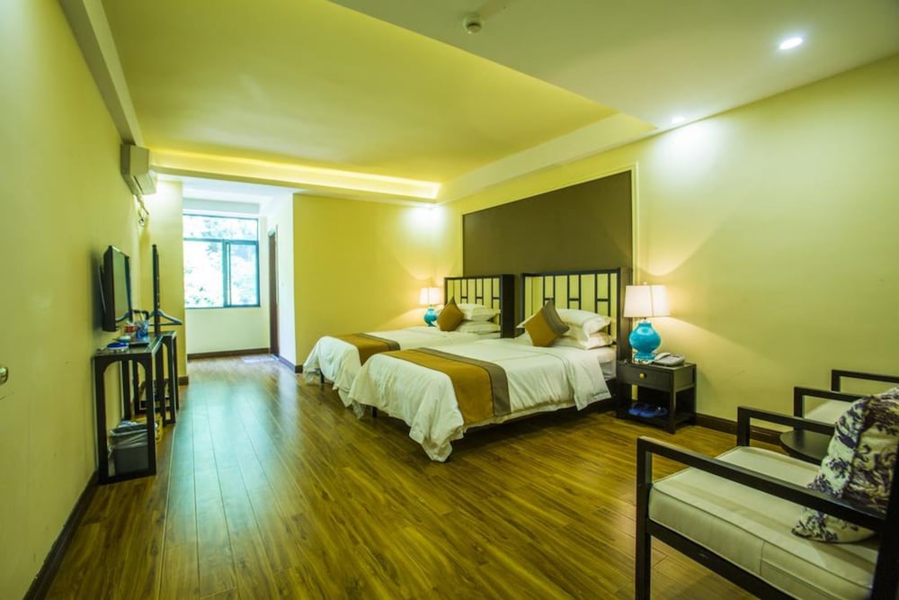 Superior Twin Room With Mountain View photo 1