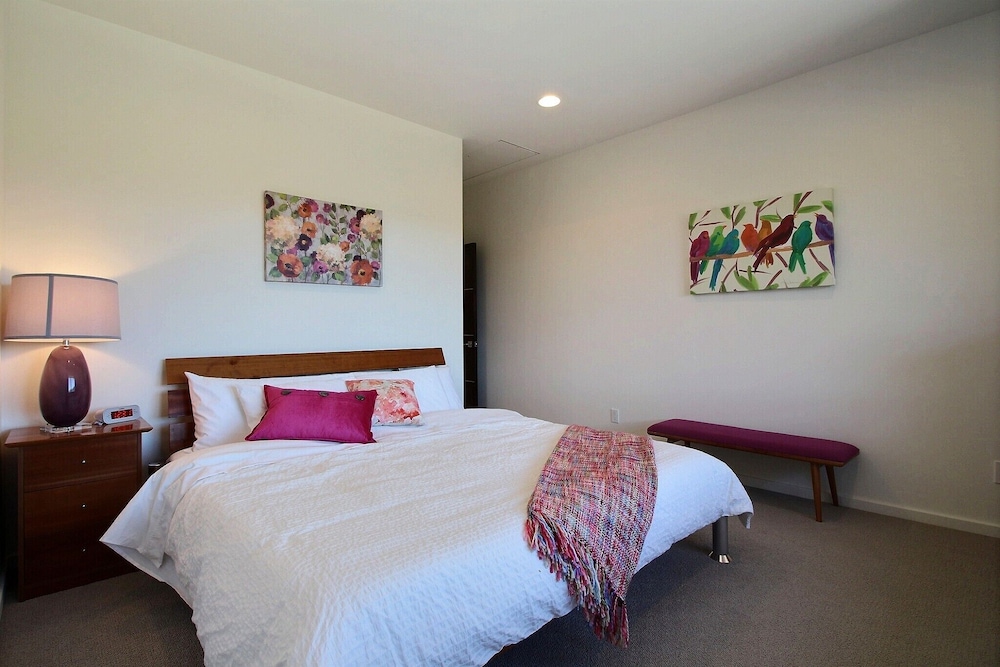 House (5 Bedrooms) photo 2