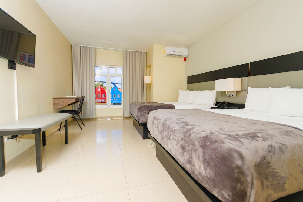 Standard Room, 2 Queen Beds, Accessible, Balcony (Walk-in Shower)