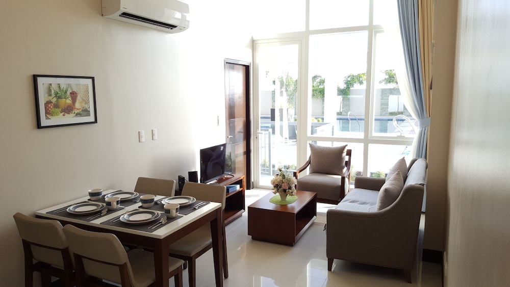 8 Newtown Apartment 1b photo 1