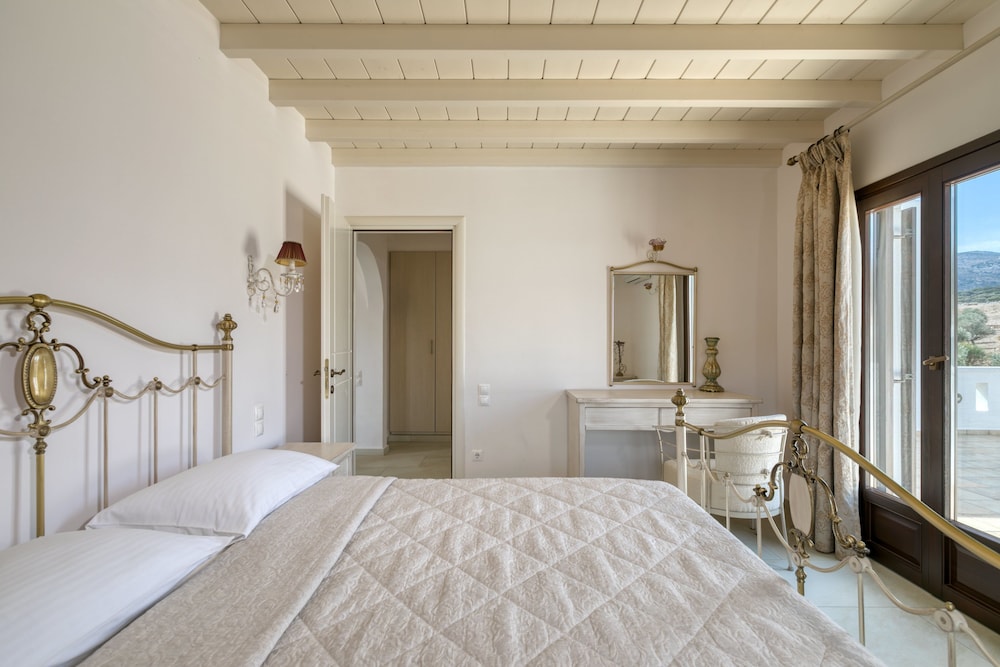 Superior Suite, Sea View (Family - Private Plunge Pool)