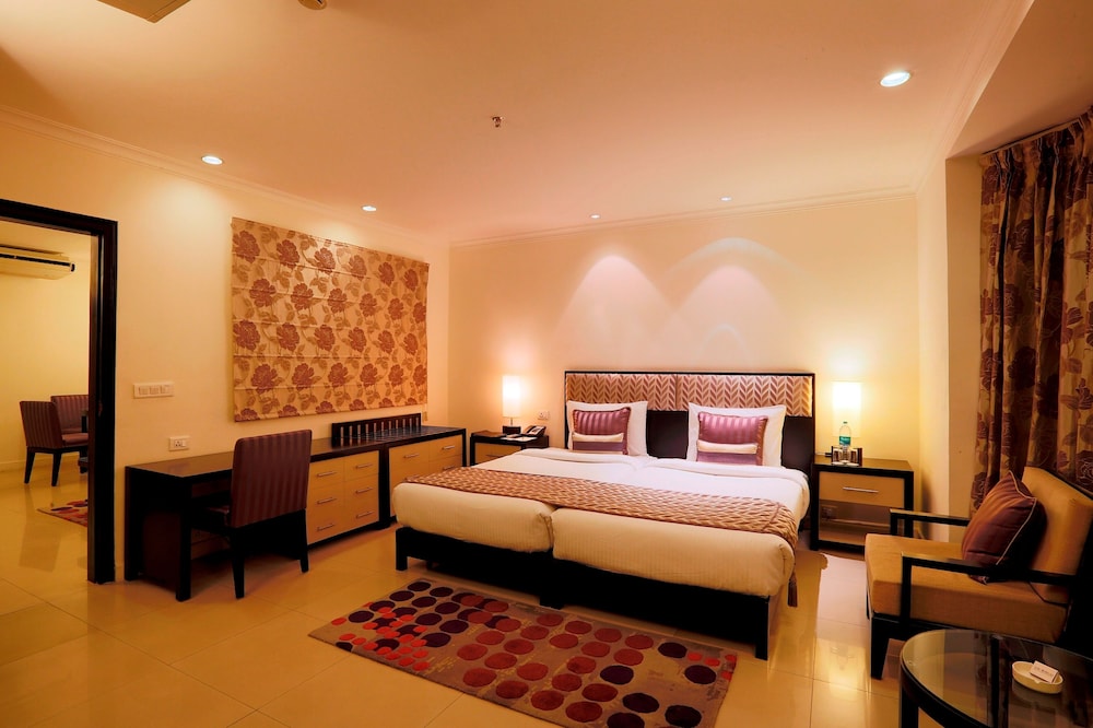 Deluxe Room - Photo 7
