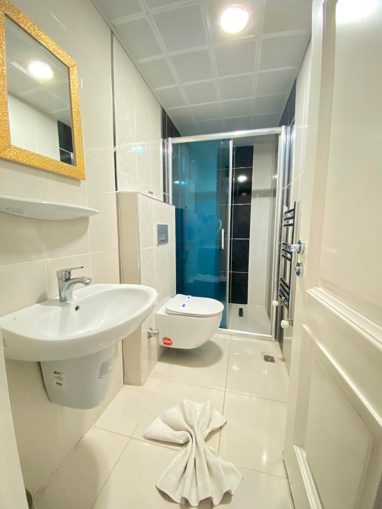 Standard Triple Room - Photo 7