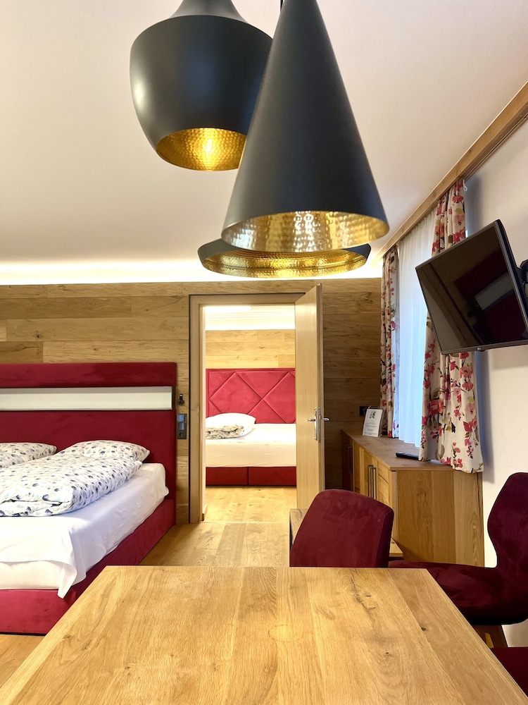 Family Studio Suite