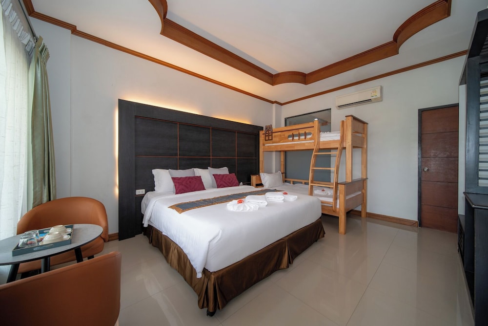 Executive Room photo 2