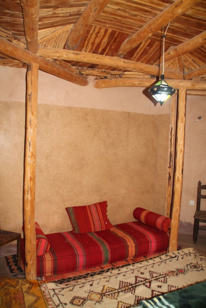 Traditional Double or Twin Room, Multiple Beds, Private Bathroom, Mountain View photo 1