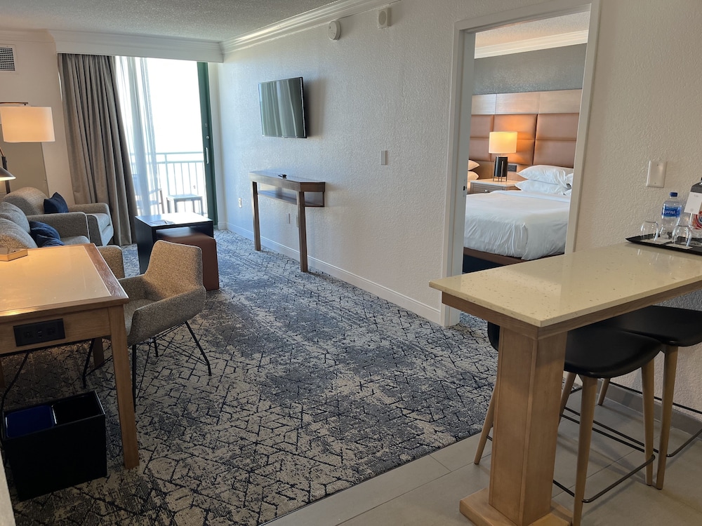 Studio Suite, Multiple Beds, Balcony, Pool View - Photo 15