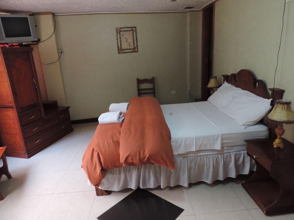 Standard Room, 1 Double Bed (2 people)