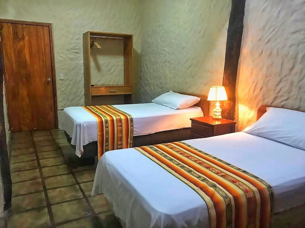 Traditional Double Room, Multiple Beds photo 2