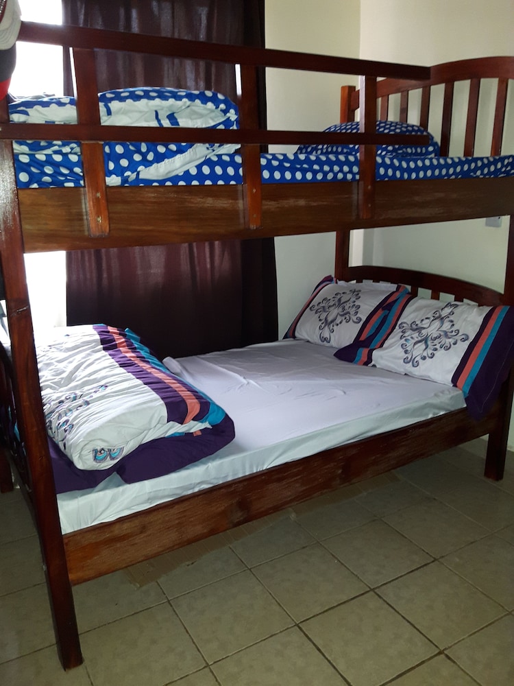 Economy Apartment, 2 Twin Beds, Non Smoking