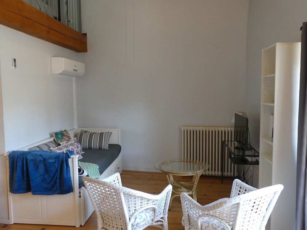 Comfort Apartment, Courtyard View, Courtyard Area photo 1