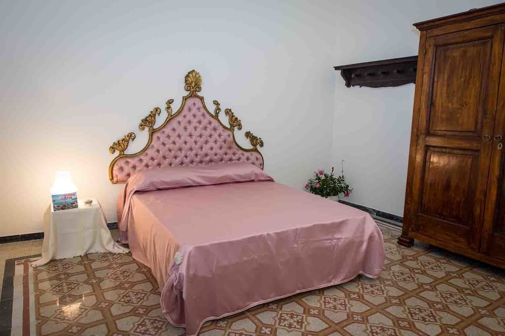 Family Triple Room, 2 Bedrooms, Private Bathroom, Courtyard Area photo 1