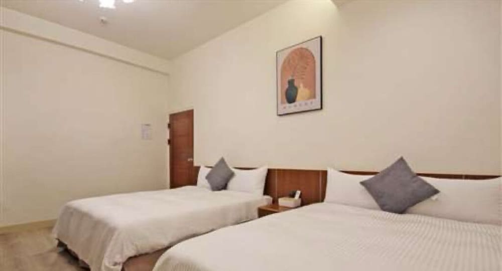 Standard Quadruple Room - Photo 4