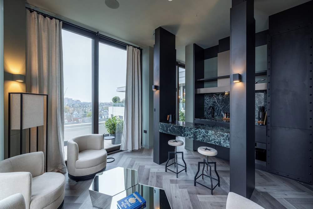 Deluxe Penthouse Apartment photo 1