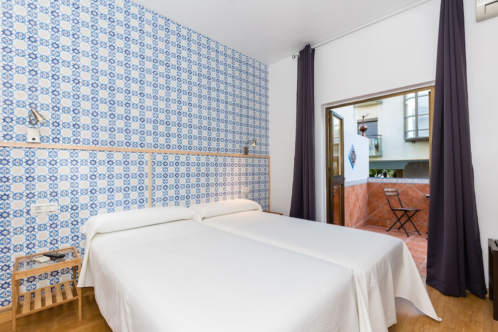 Habitación Doble o con Dos Camas, Terraza, Vista Parcial al Mar