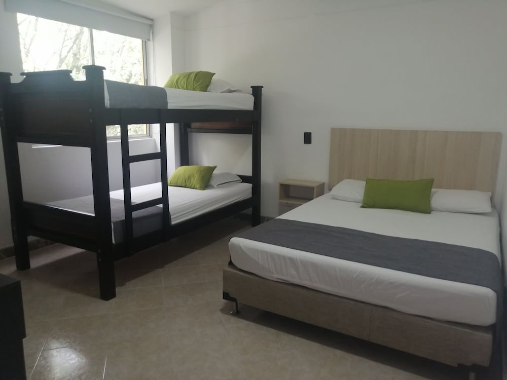 Standard Triple Room - Photo 11