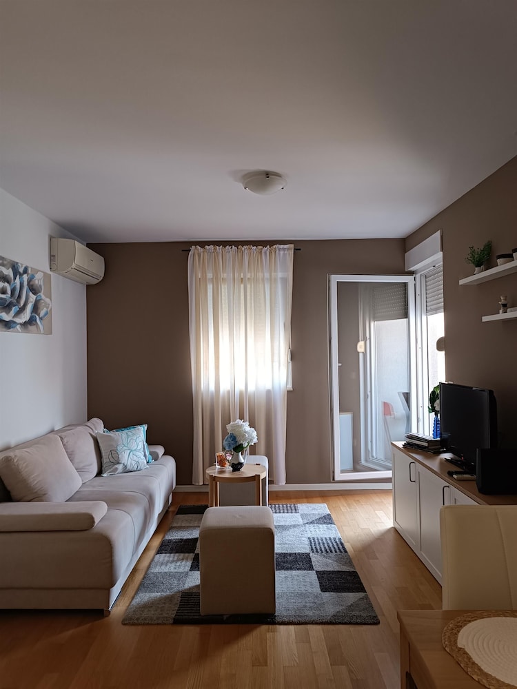 Apartment (A1)