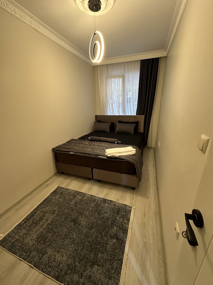 Royal Suite photo 2