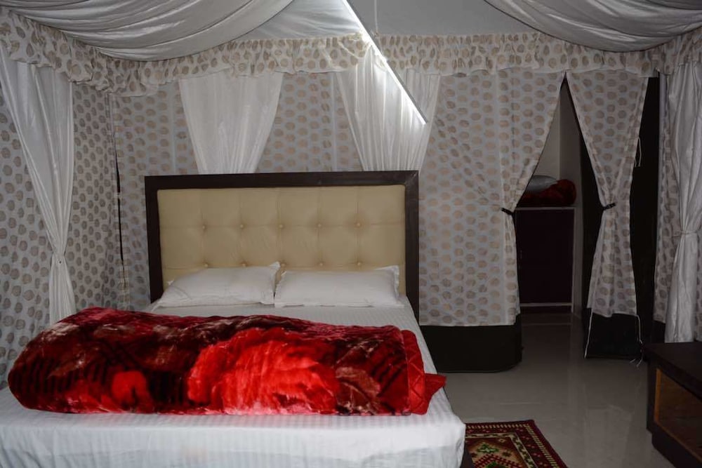Luxury Tent photo 3