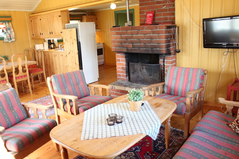 Cabin, 4 Bedrooms, Jetted Tub (Towel, bed linen & cleaning not incl) photo 3