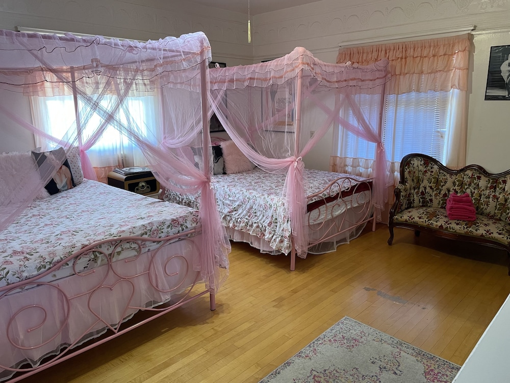 Deluxe Double or Twin Room photo 2