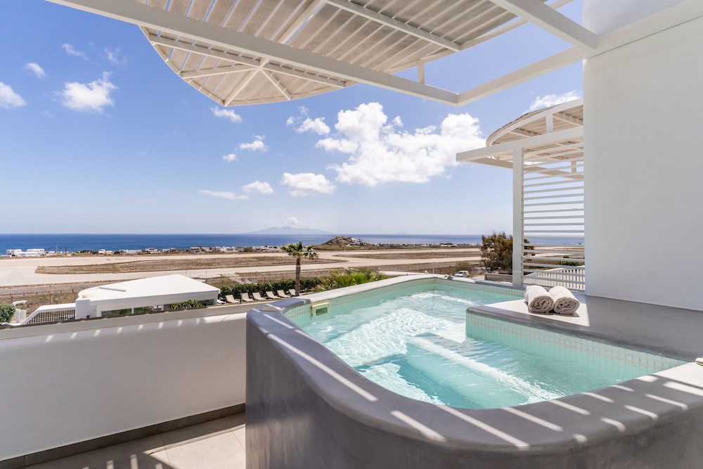 Executive Suite, Hot Tub, Sea View