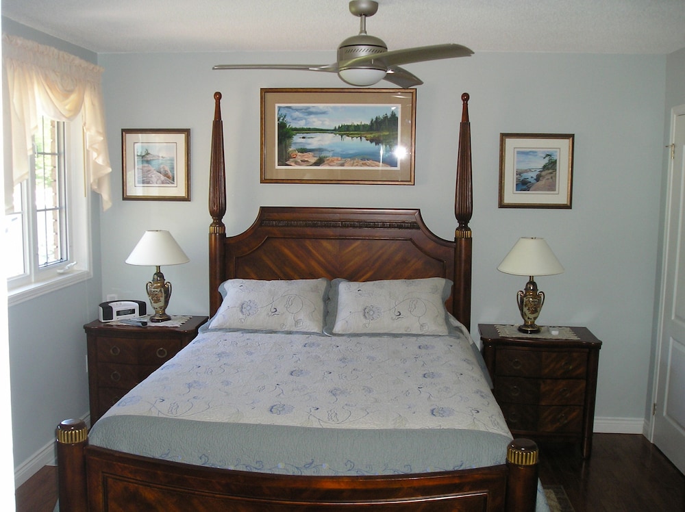 Romantic Double Room, 1 Queen Bed, Lake View photo 1