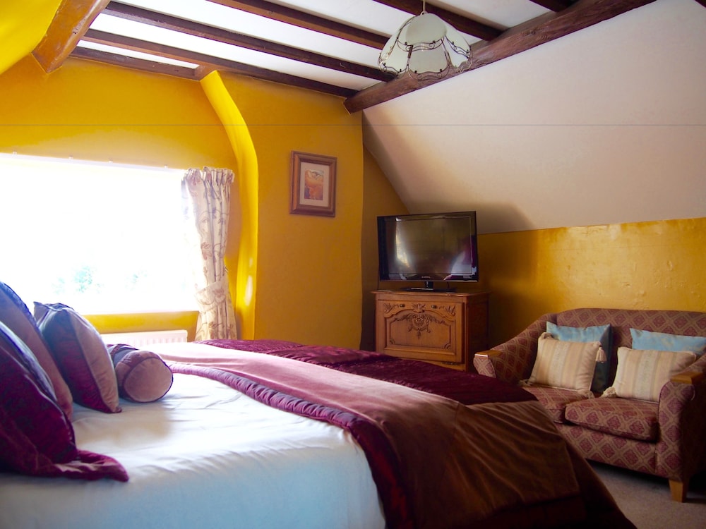 Double Room, 1 King Bed, Bathtub
