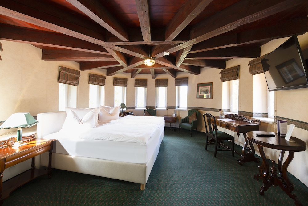Premium Double Room, Park View, Garden Area