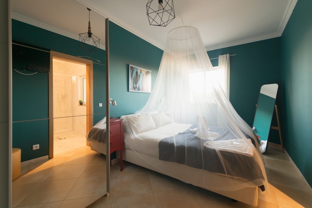 Double Room, 1 Double Bed, Non Smoking, Garden View photo 2