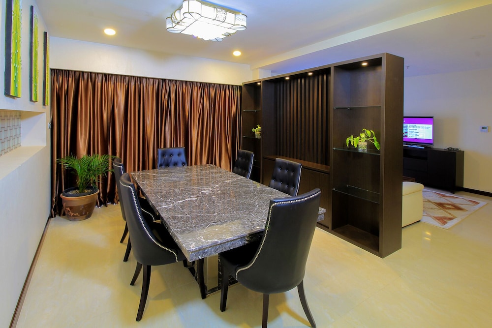 Executive Room photo 3