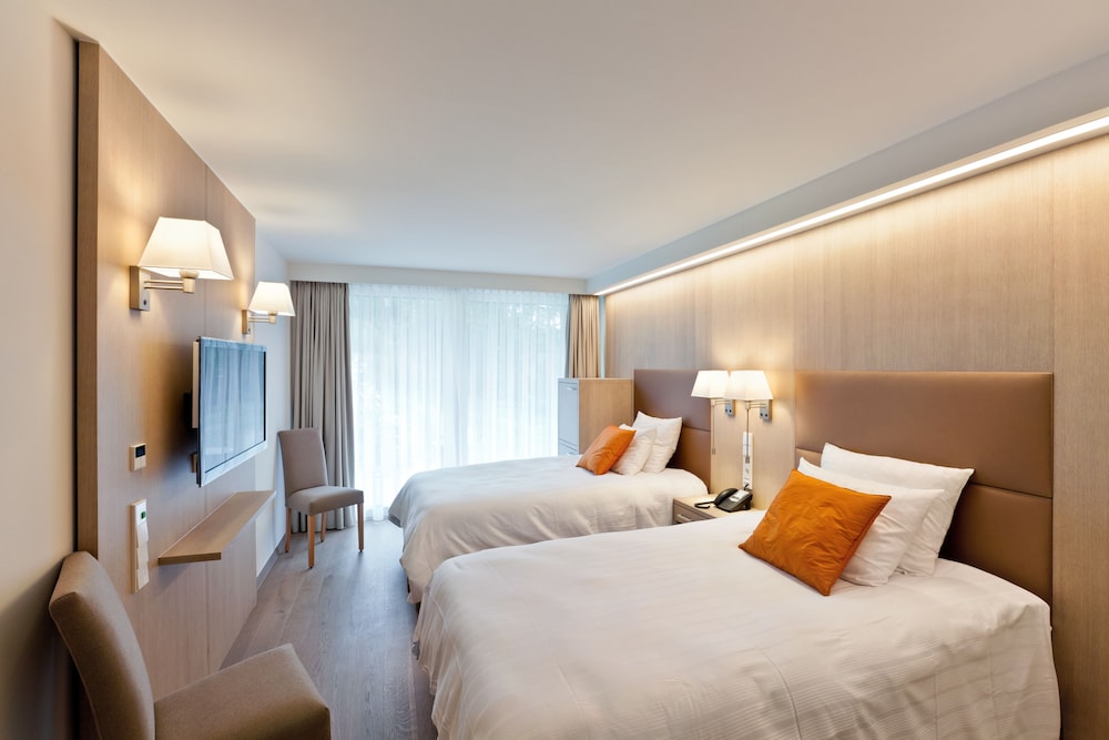 Executive Twin Room (Wellness & Fitness Access) photo 3